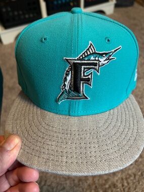 Marlins fitted hay